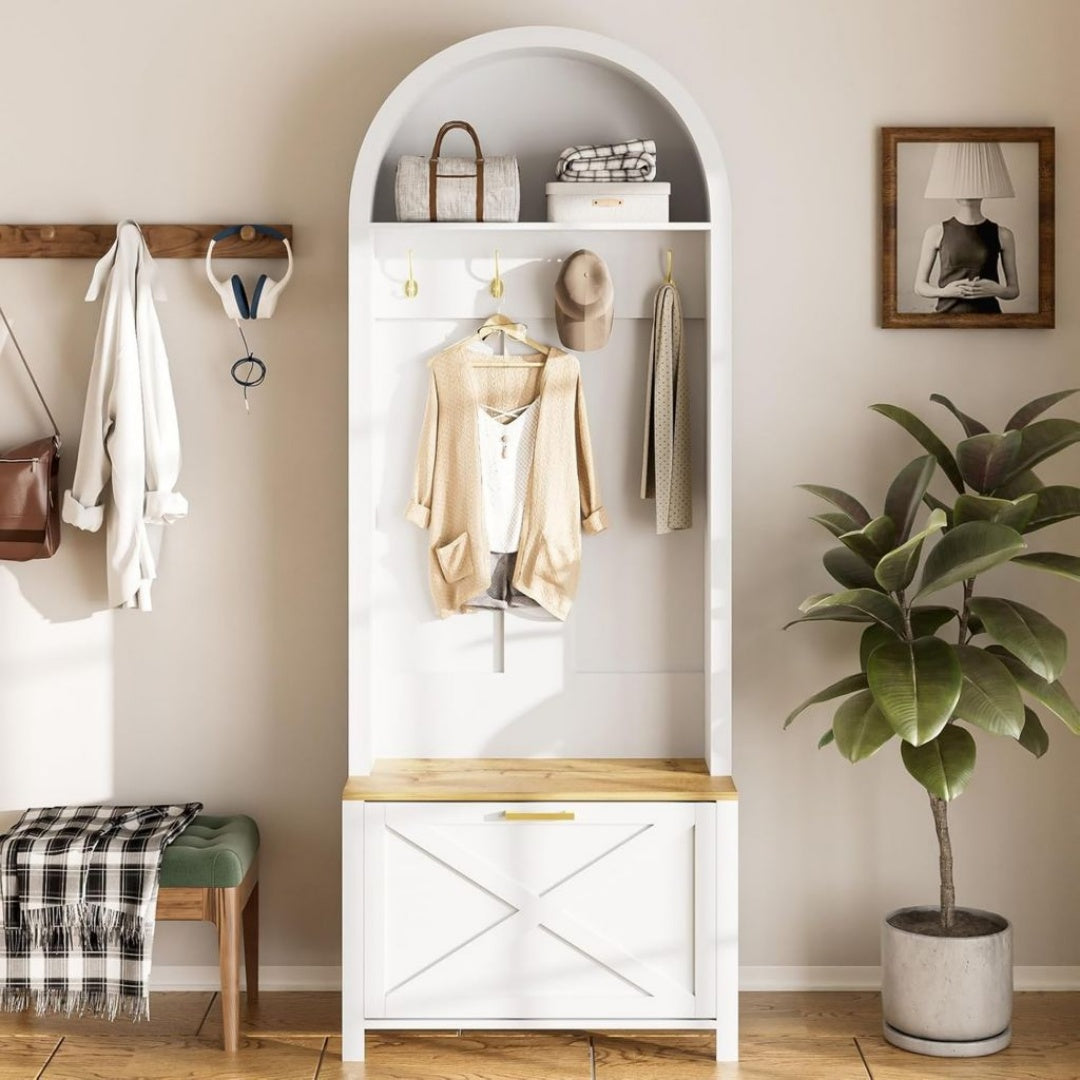 Organisation intelligente Ce meuble combine crochets - etagere